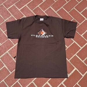 Vintage 90s Cleveland  browns embroidered cadre athletic graphic t shirt